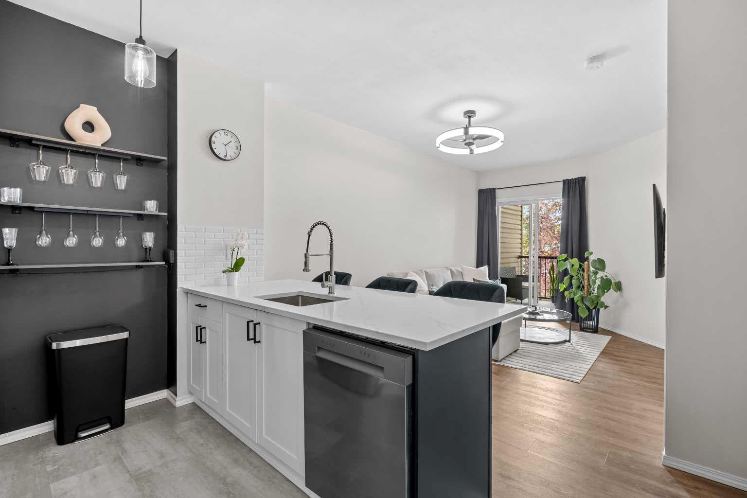 2213, 73 Erin Woods Court 