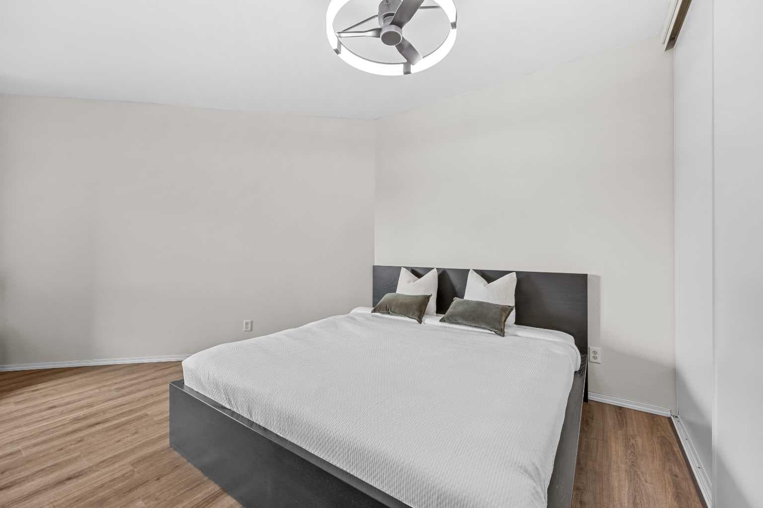 2213, 73 Erin Woods Court 
