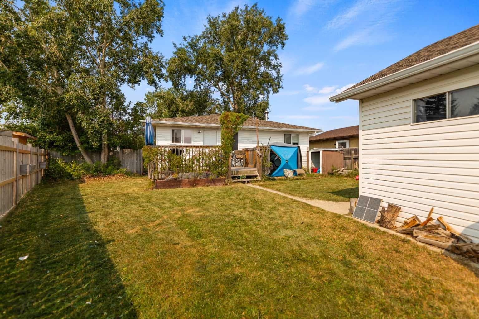 67 Falchurch Crescent NE