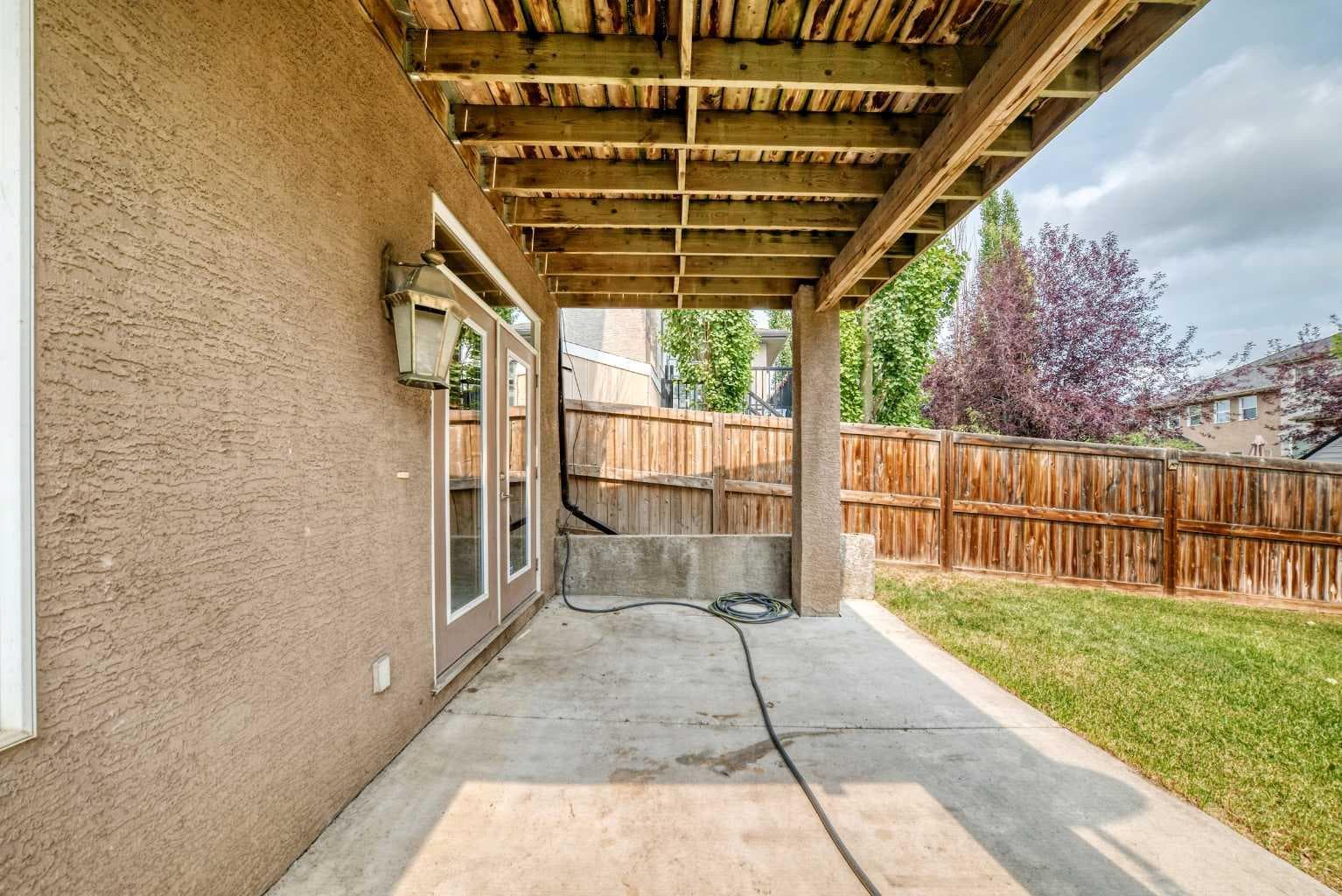 145 Cranridge Terrace SE