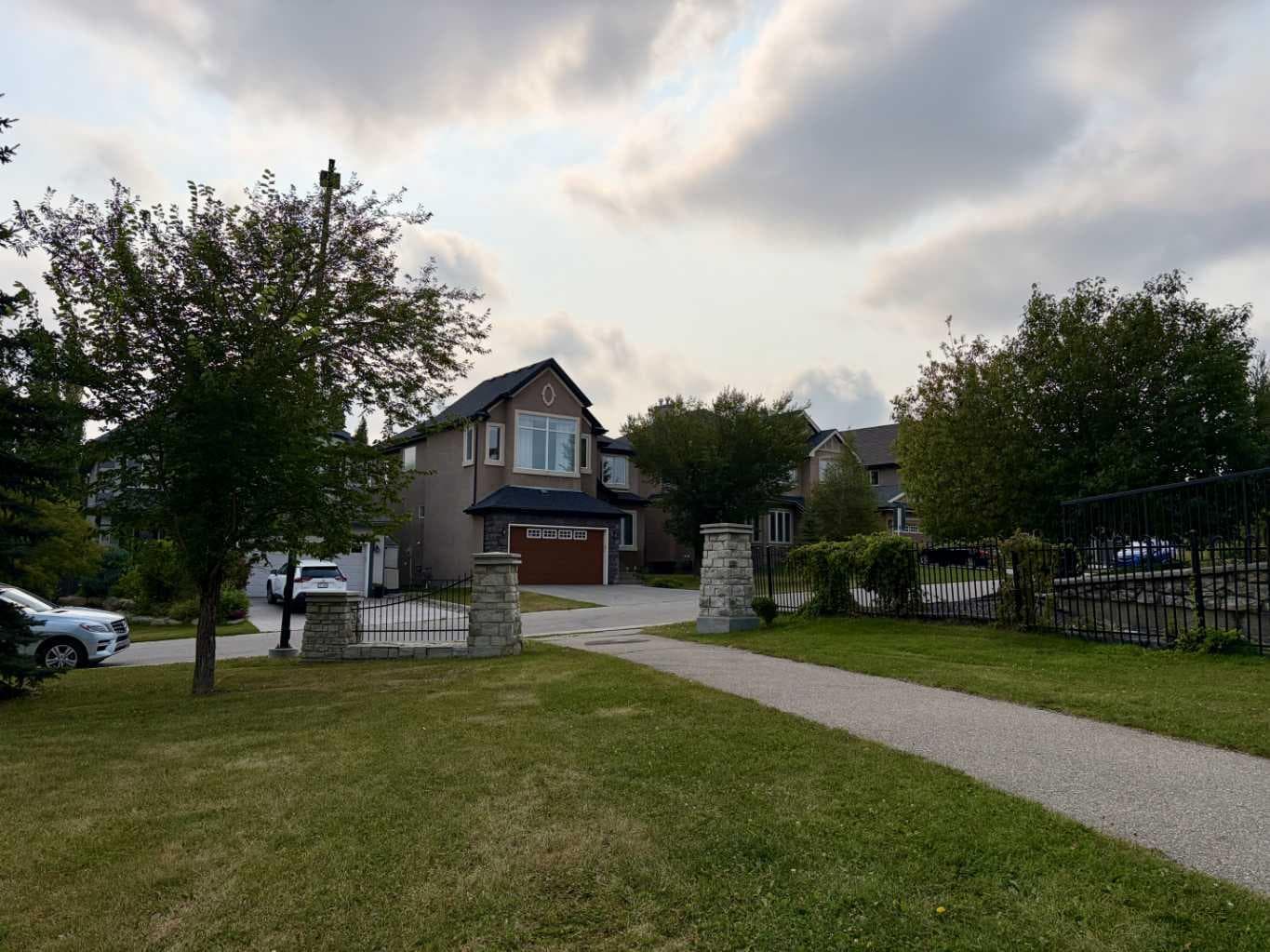 145 Cranridge Terrace SE