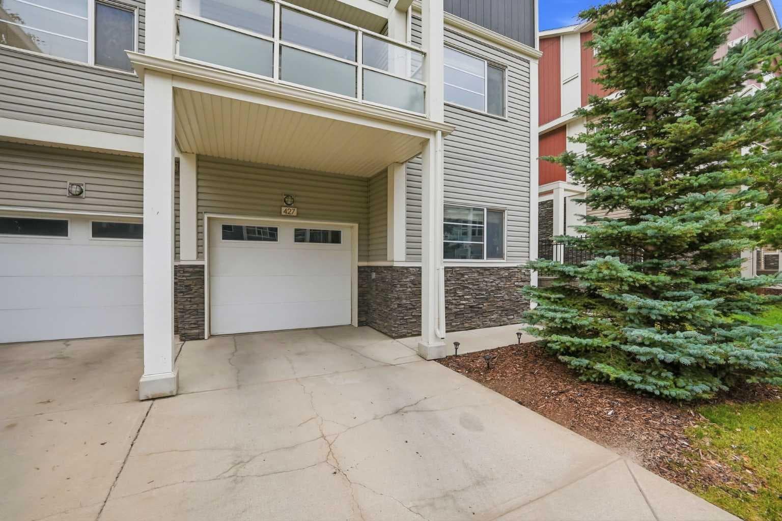 427 Redstone View NE