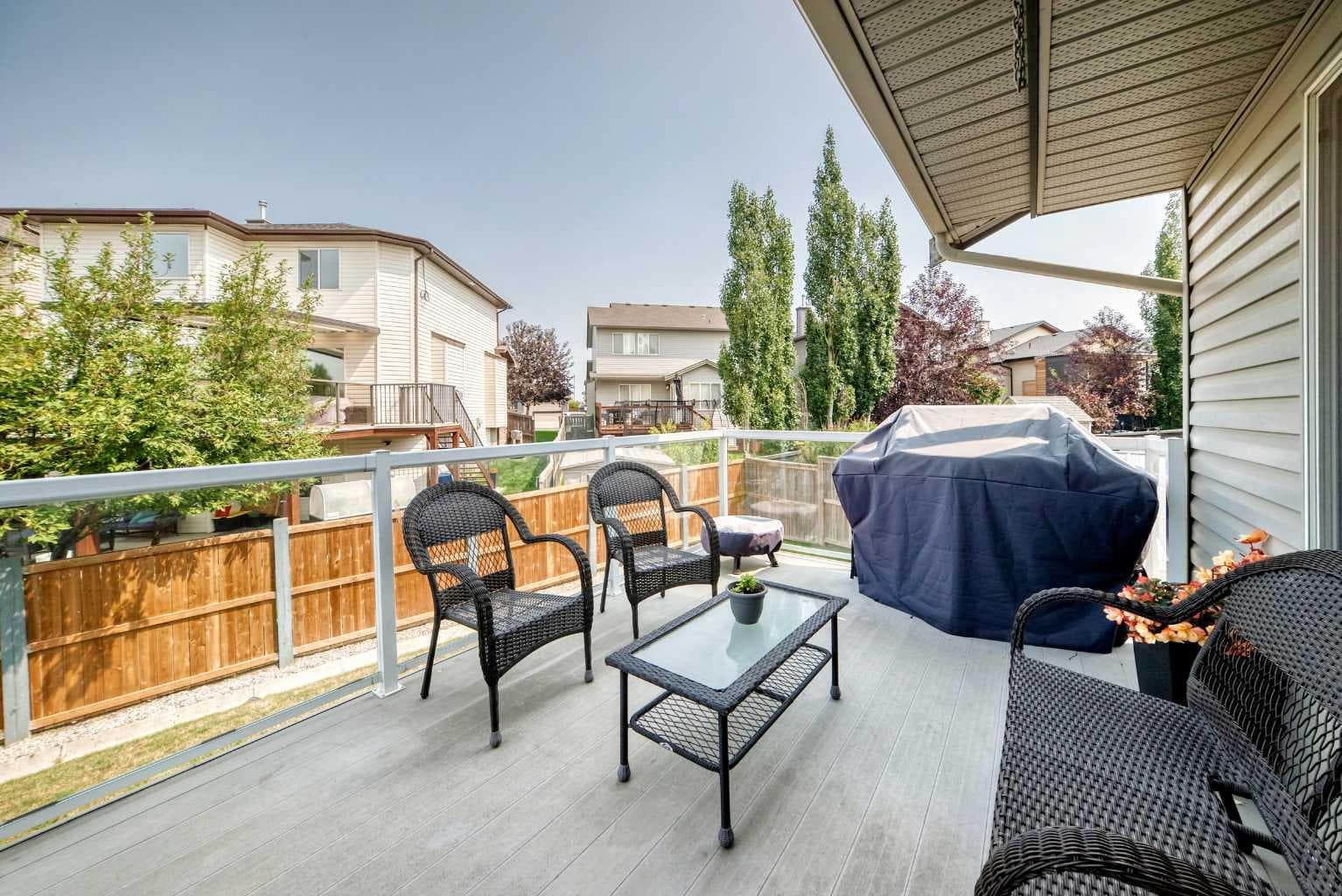 325 Luxstone Green SW