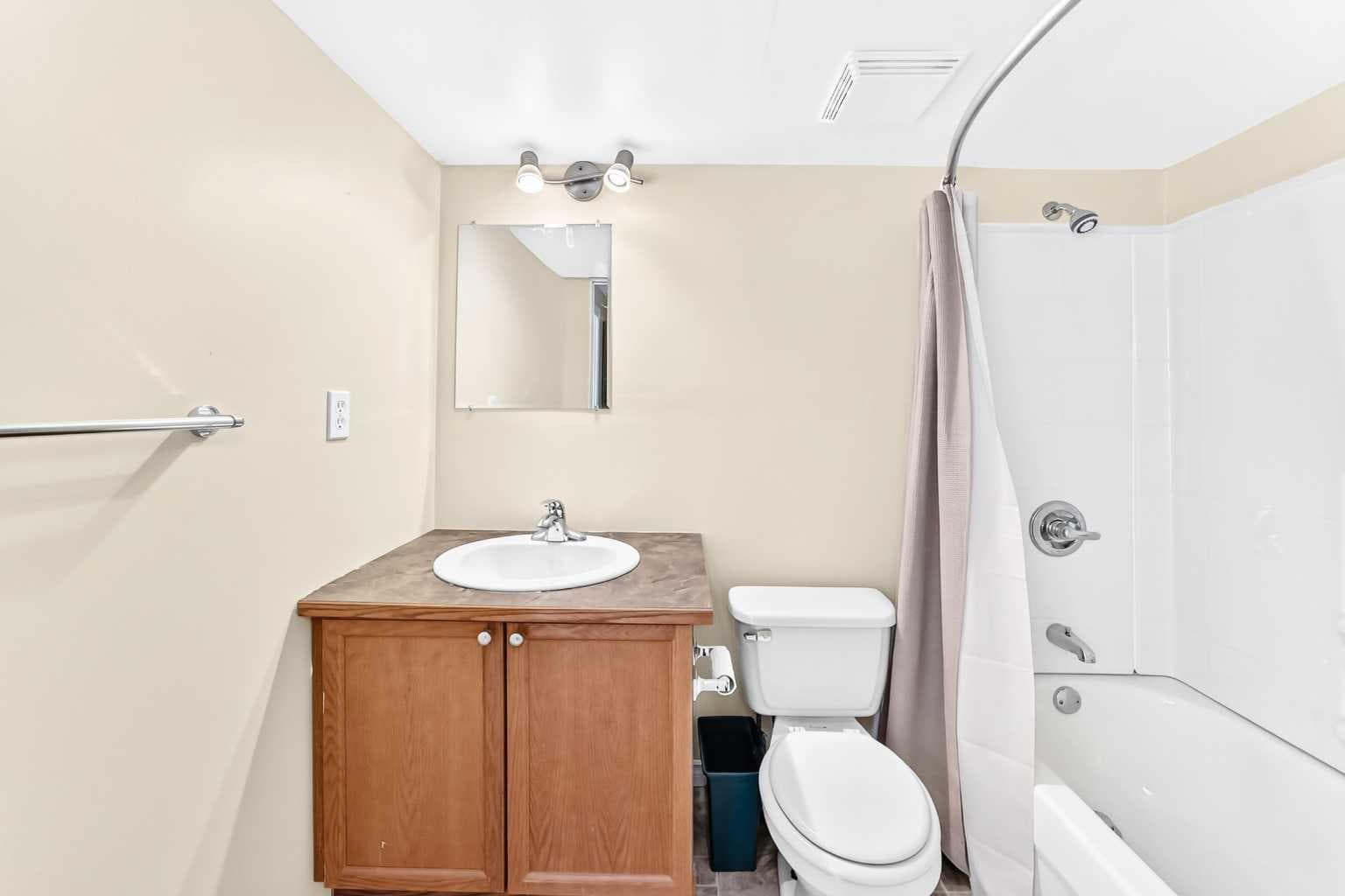 325 Luxstone Green SW
