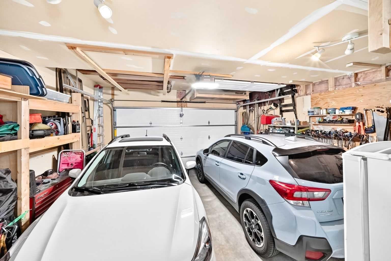 325 Luxstone Green SW