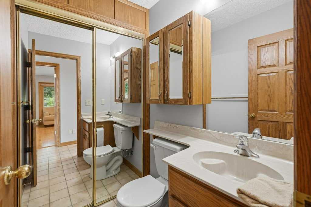 119 Strathbury Bay SW