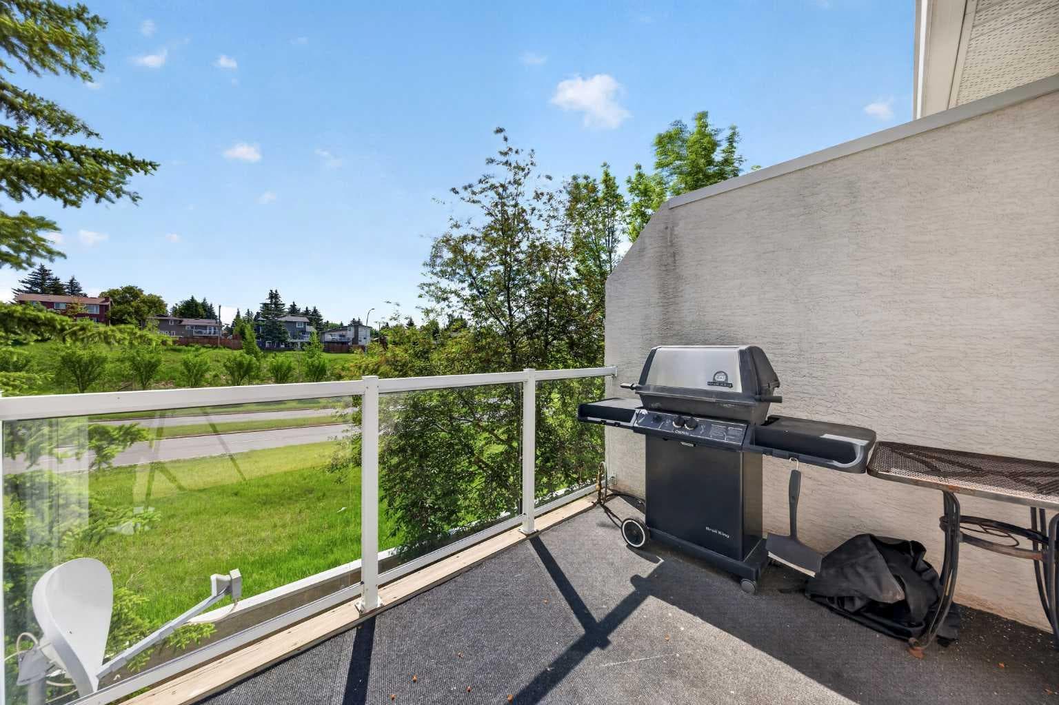 37 Scimitar Heath NW