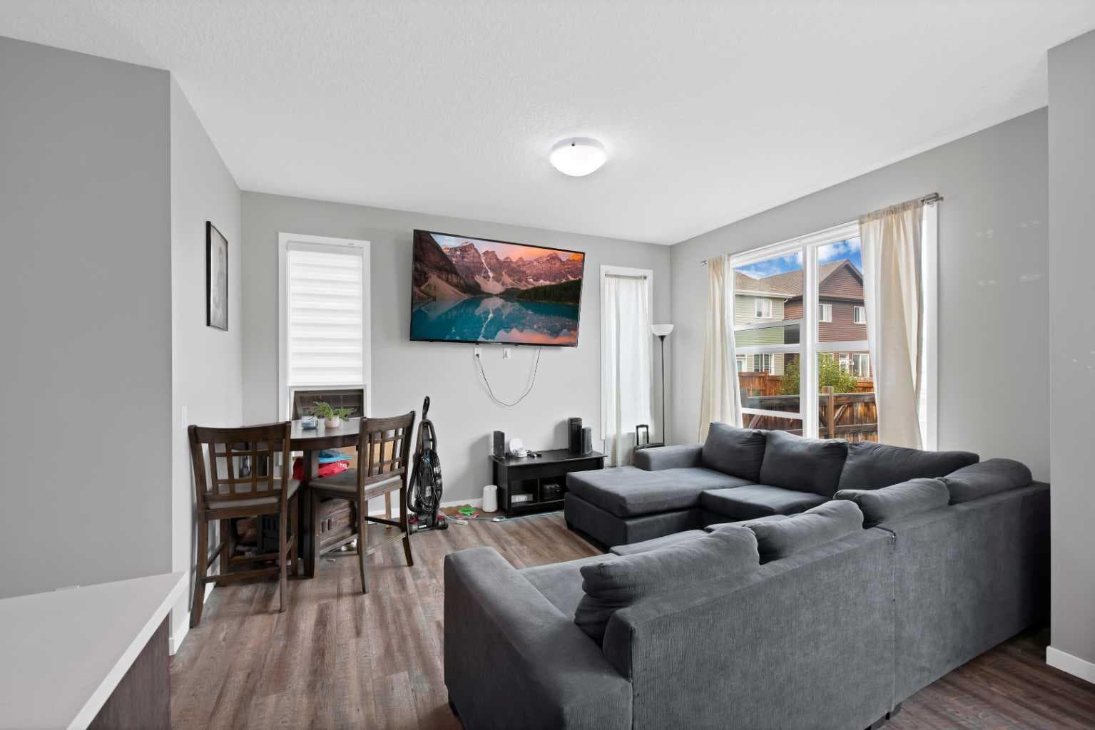 256 Auburn Glen Close SE