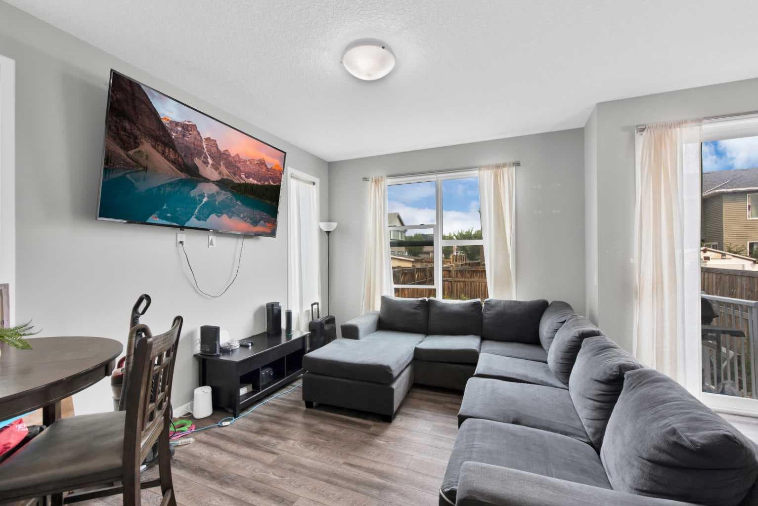 256 Auburn Glen Close SE