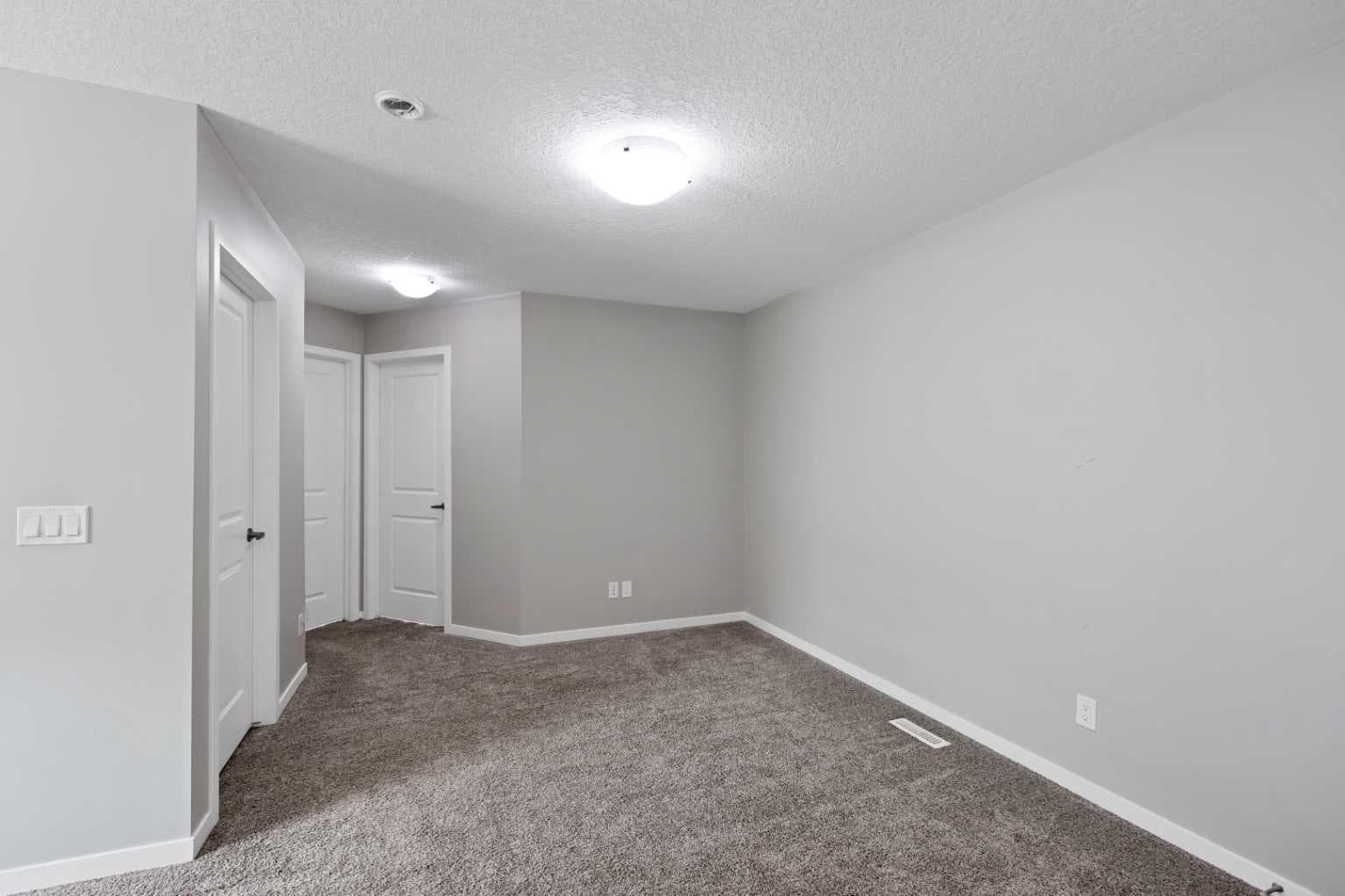 256 Auburn Glen Close SE