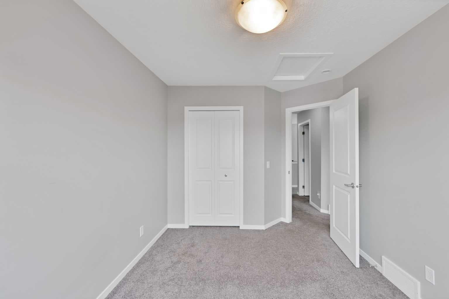 256 Auburn Glen Close SE