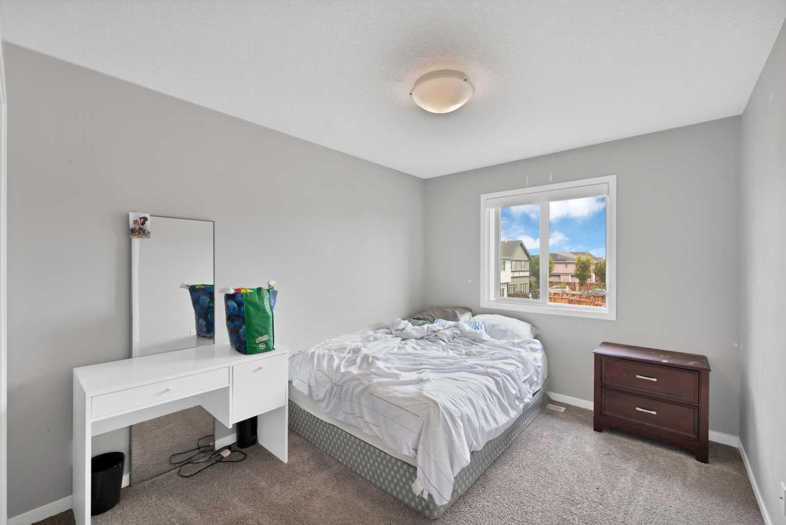 256 Auburn Glen Close SE
