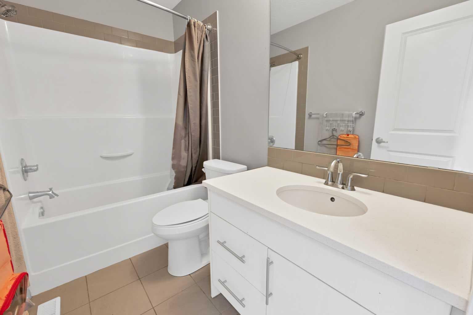 256 Auburn Glen Close SE
