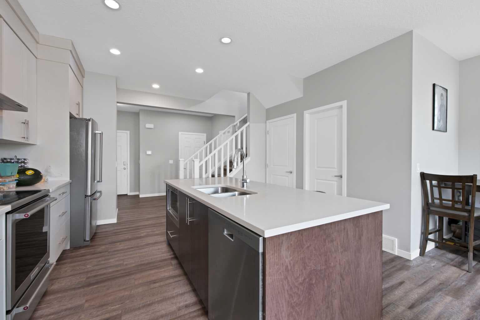 256 Auburn Glen Close SE