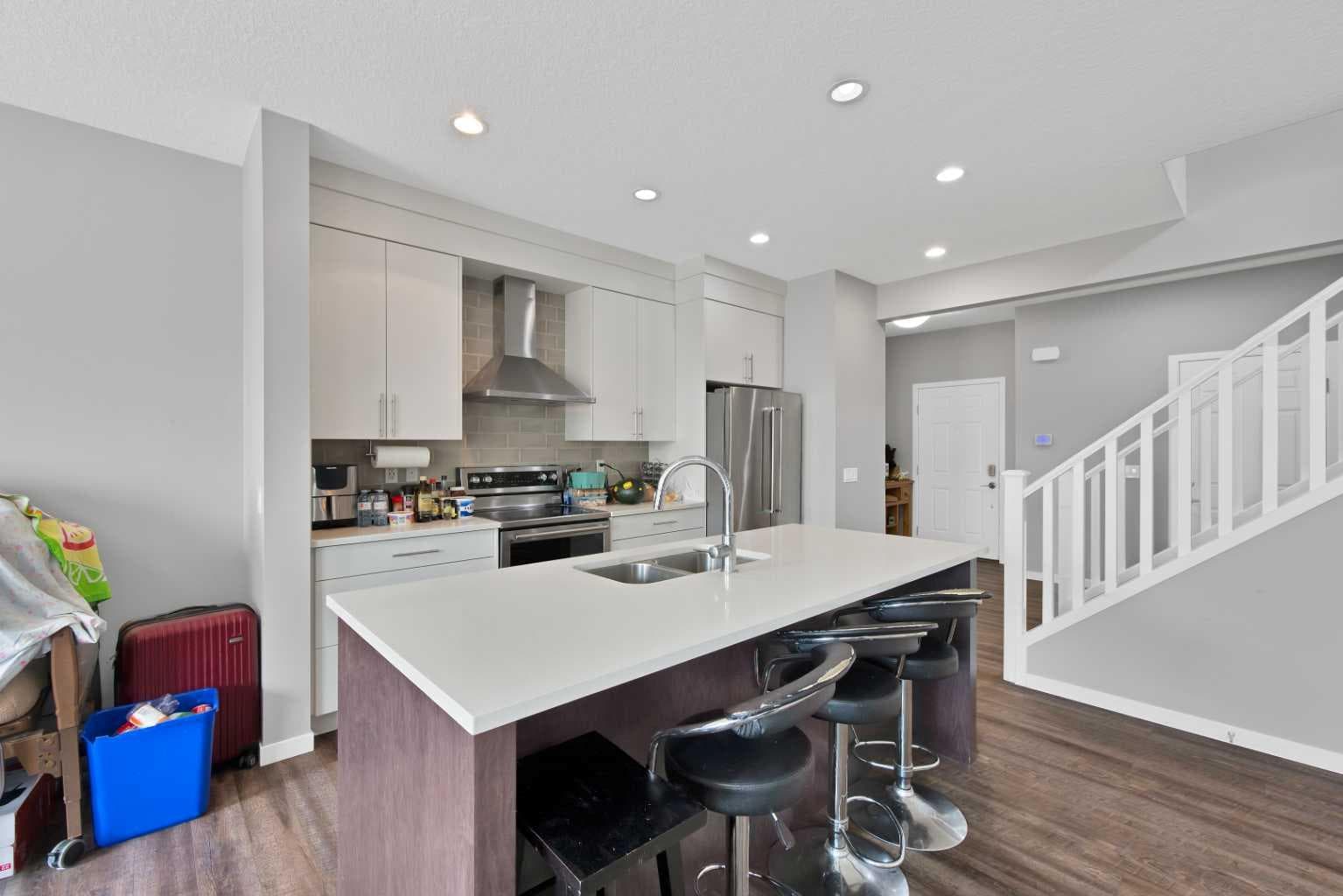 256 Auburn Glen Close SE