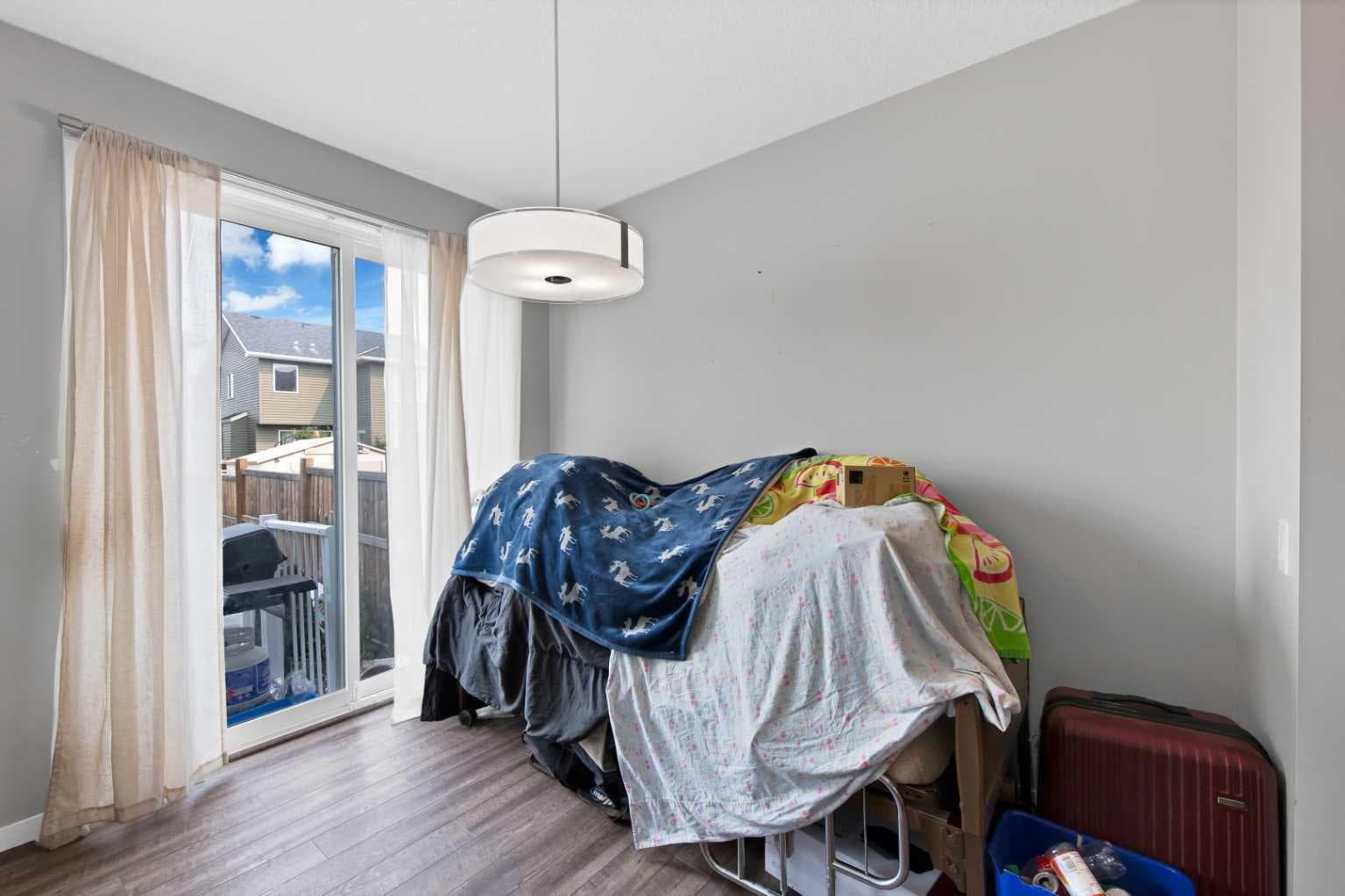 256 Auburn Glen Close SE