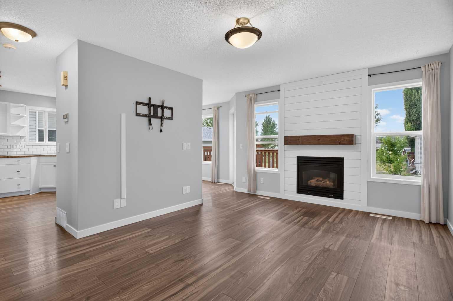 56 Silver Creek Boulevard 