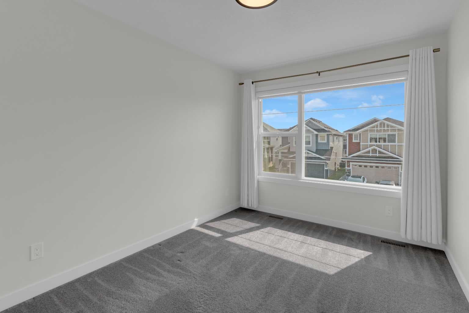 541 Baywater Manor SW