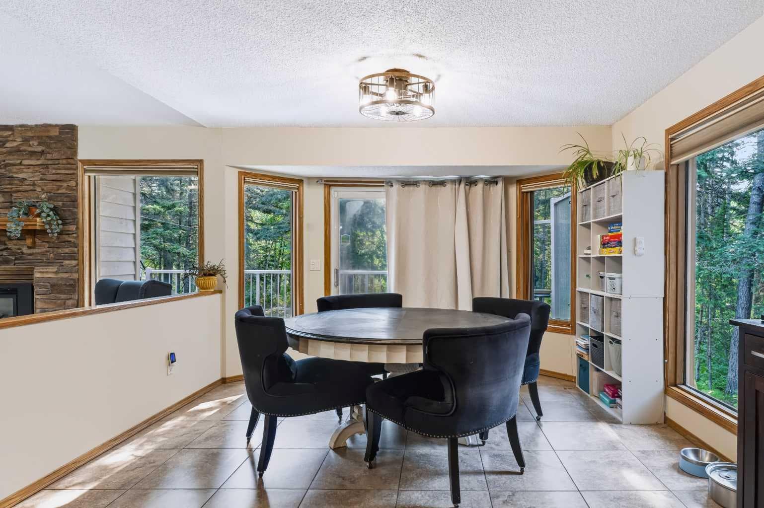 75 Manyhorses Drive 