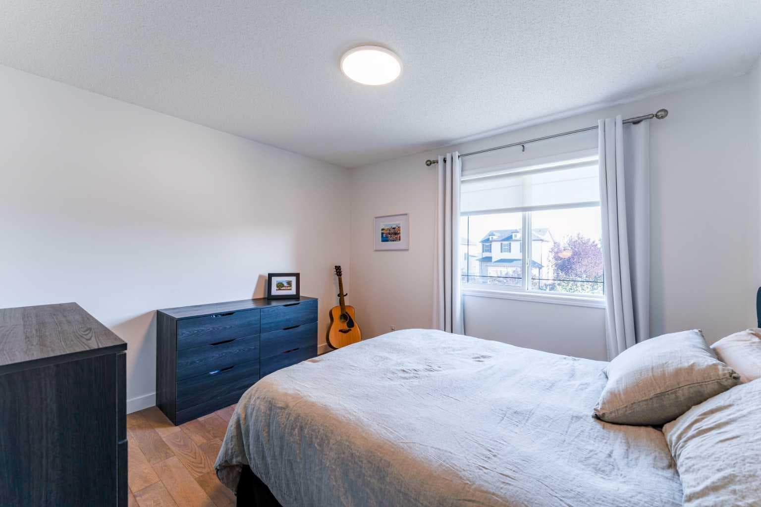 240 Willowmere Close 