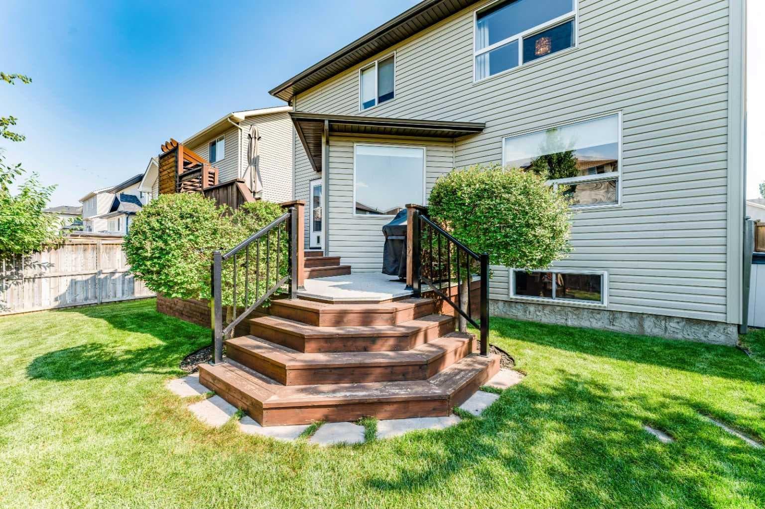 240 Willowmere Close 