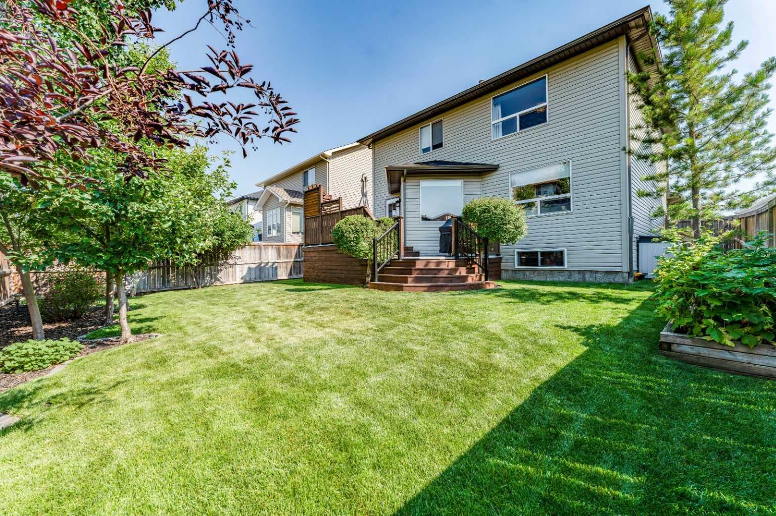 240 Willowmere Close 