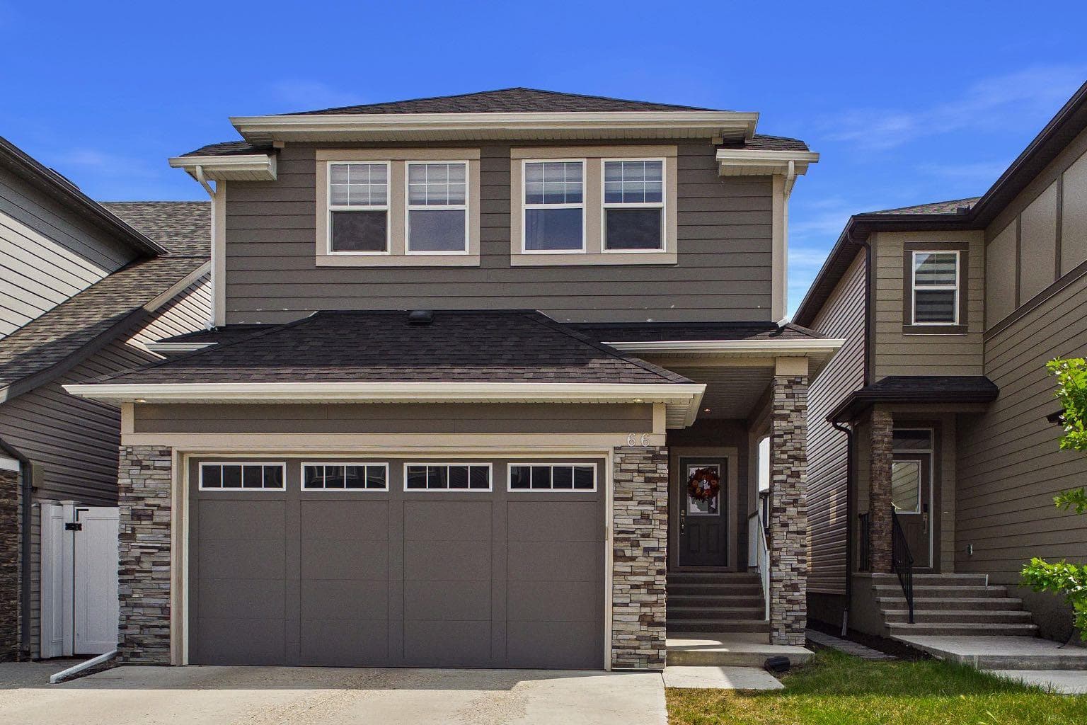 66 Legacy Glen Crescent SE