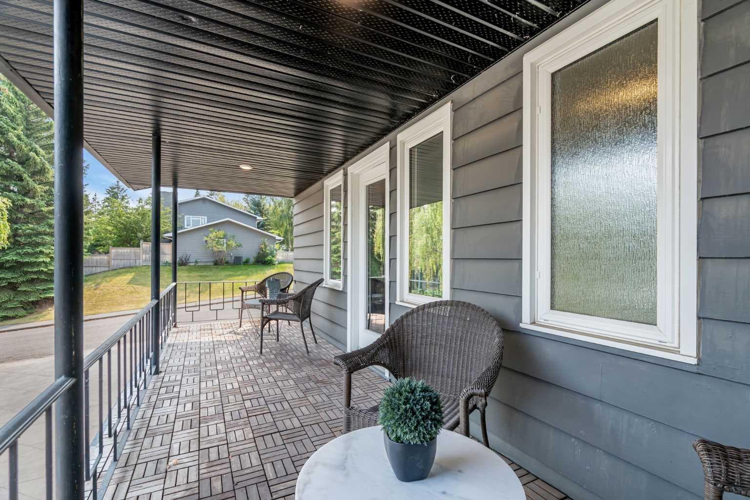 60 Massey Place SW
