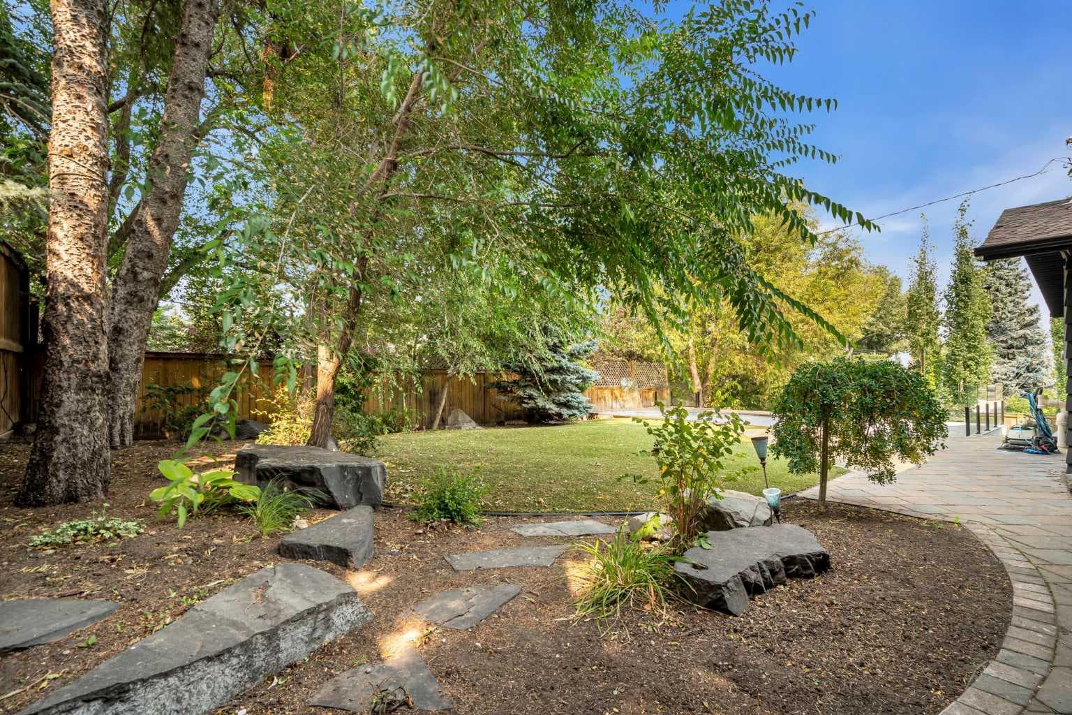 60 Massey Place SW