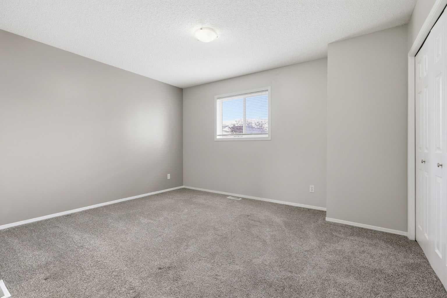 103, 760 Railway Gate SW