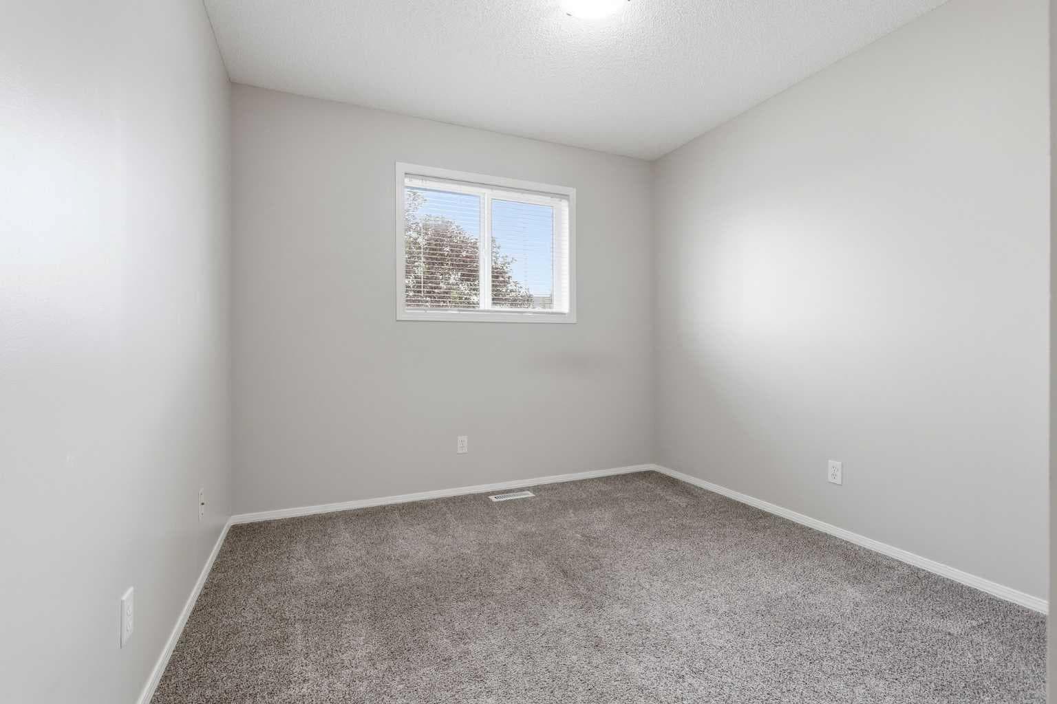 103, 760 Railway Gate SW