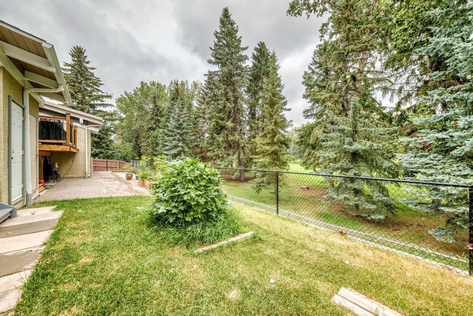 1702, 11010 Bonaventure Drive SE