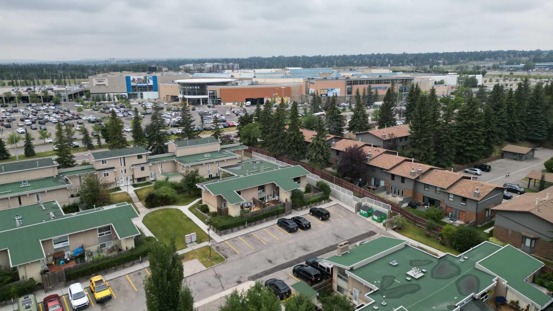 1702, 11010 Bonaventure Drive SE
