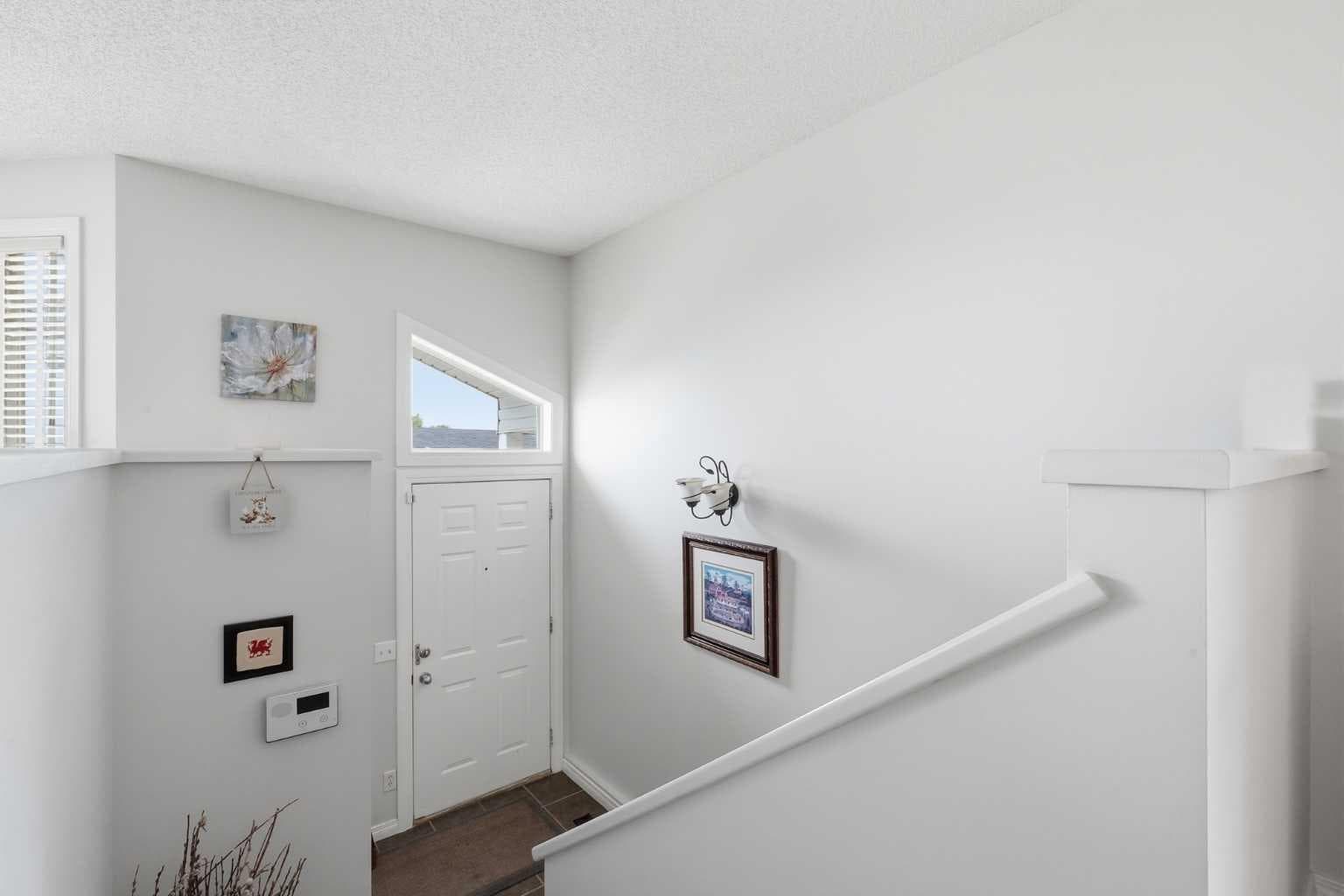 159 Applebrook Circle SE