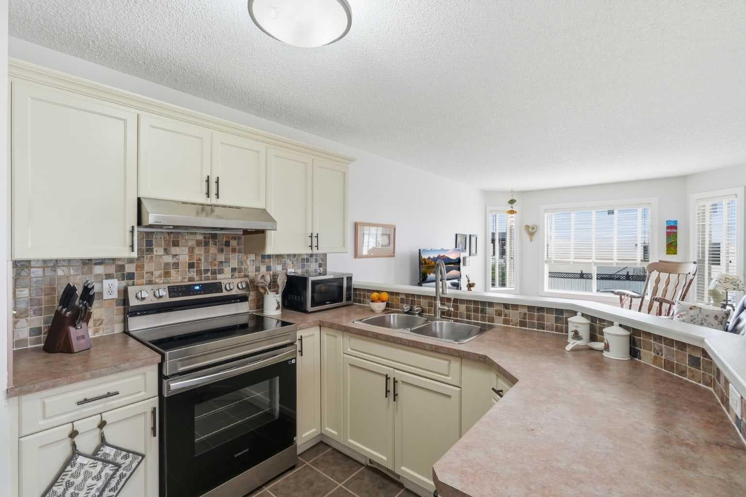 159 Applebrook Circle SE