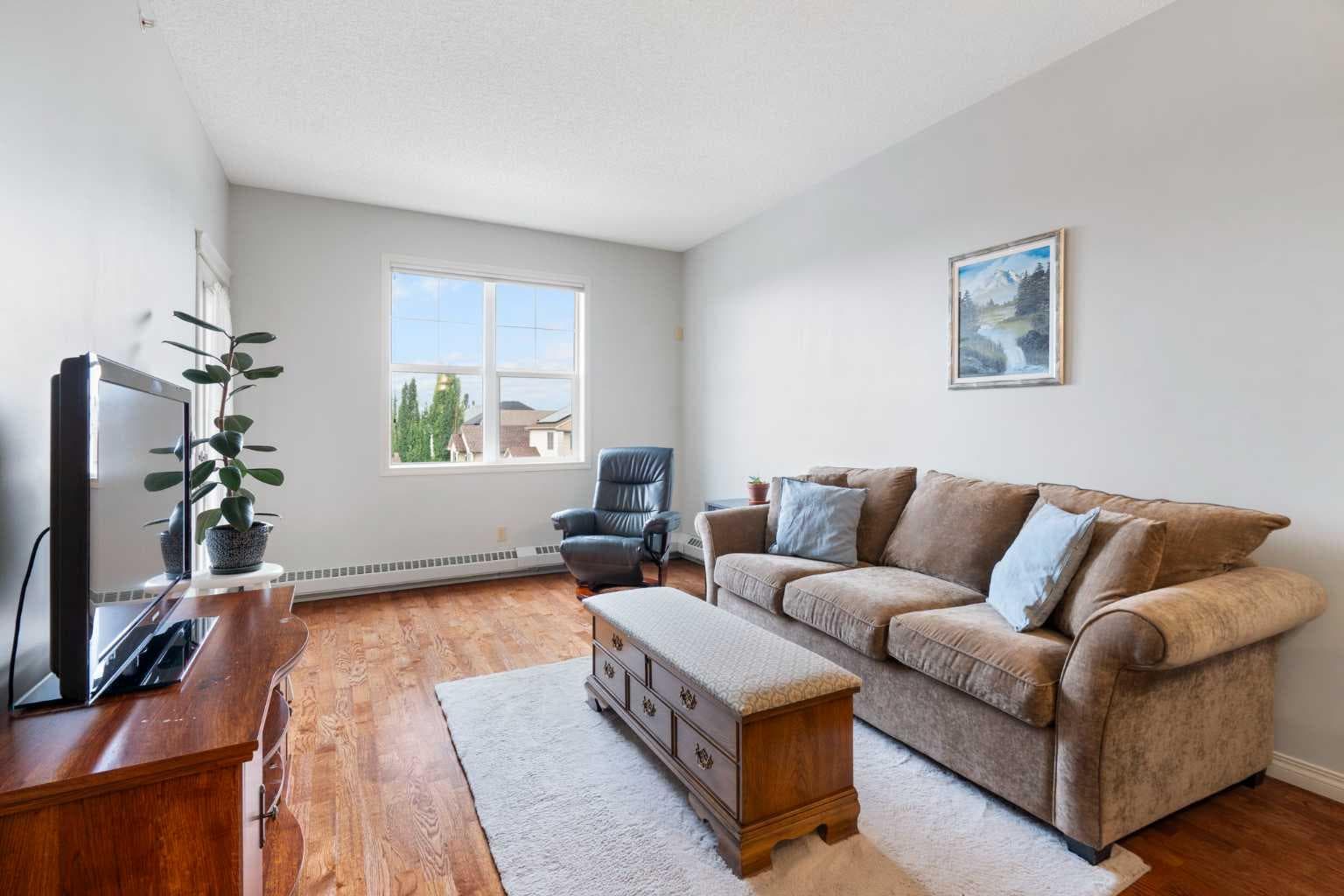 310, 25 Prestwick Drive SE