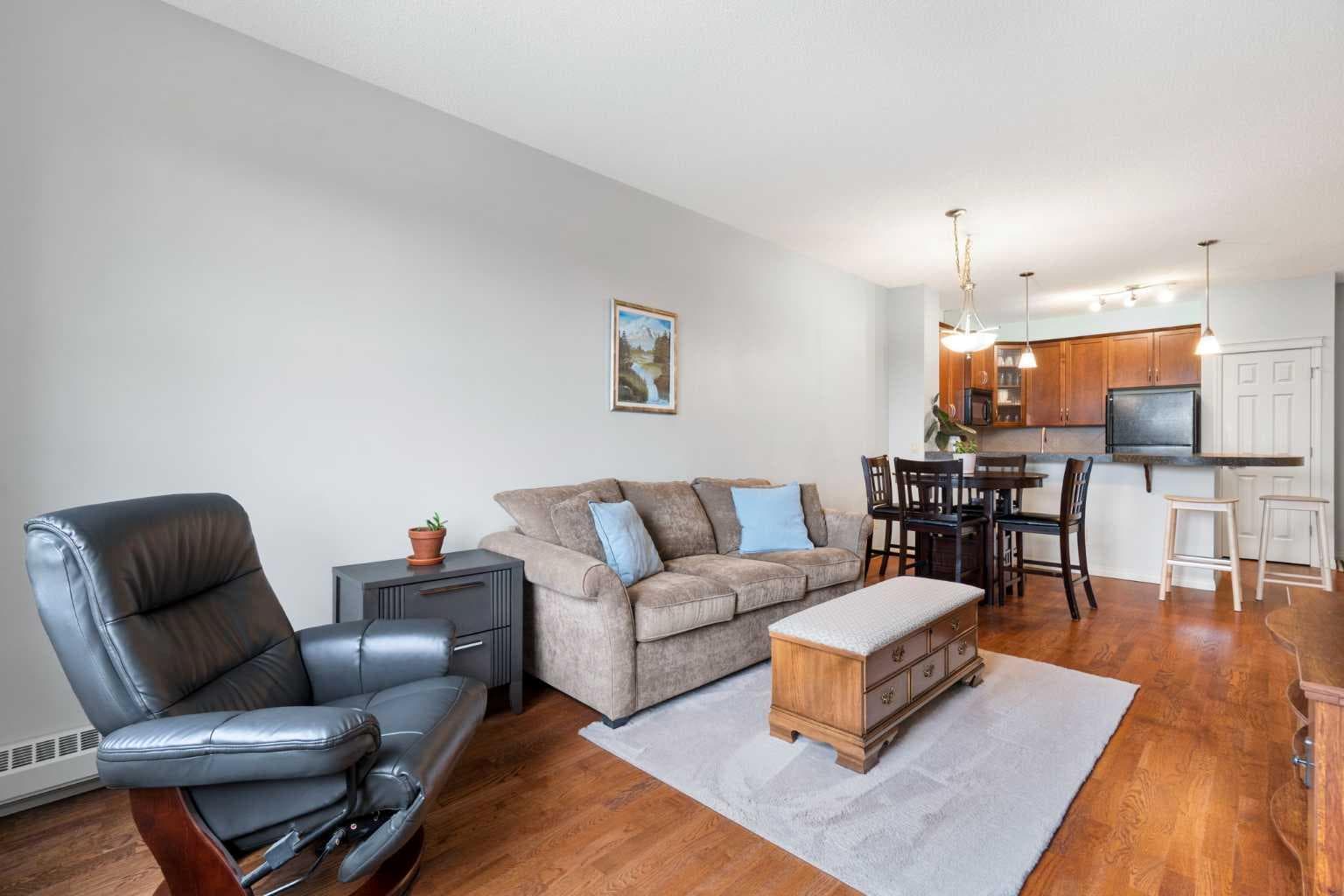 310, 25 Prestwick Drive SE