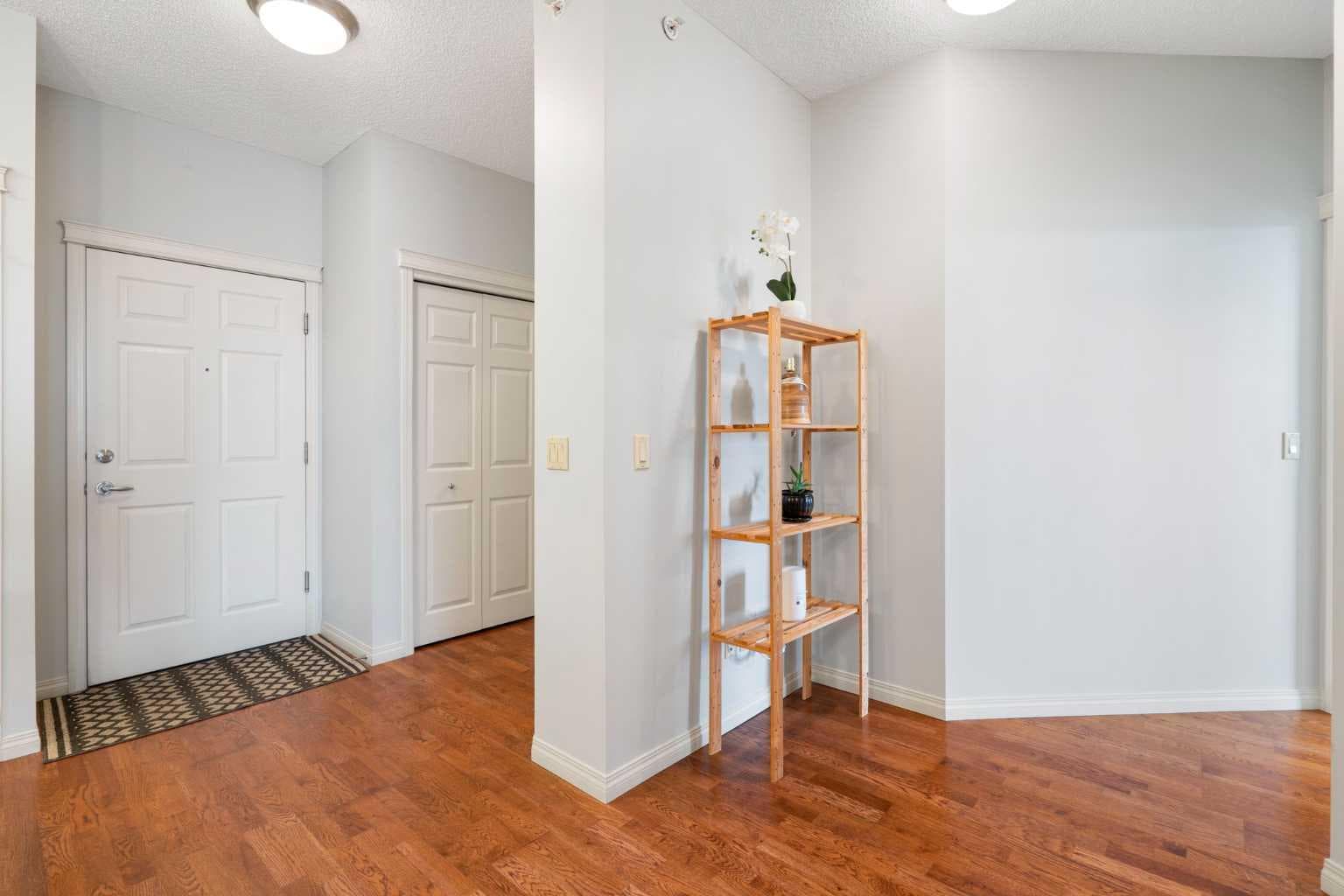 310, 25 Prestwick Drive SE