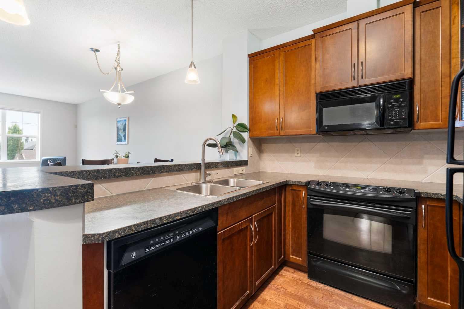 310, 25 Prestwick Drive SE