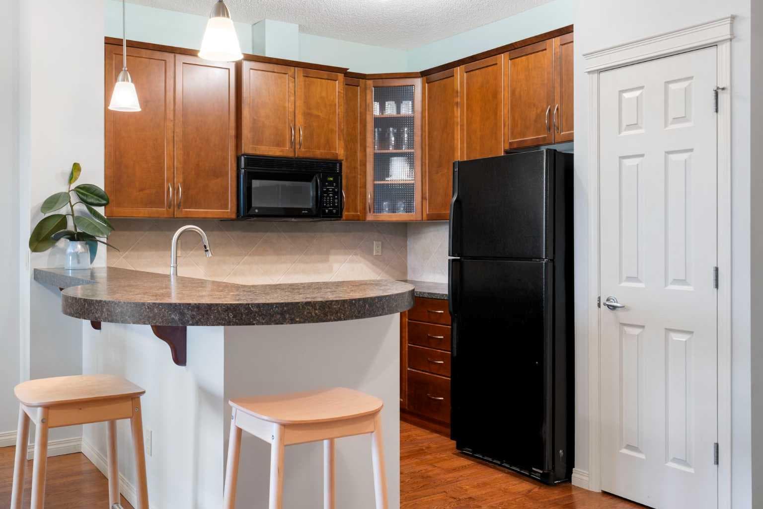310, 25 Prestwick Drive SE