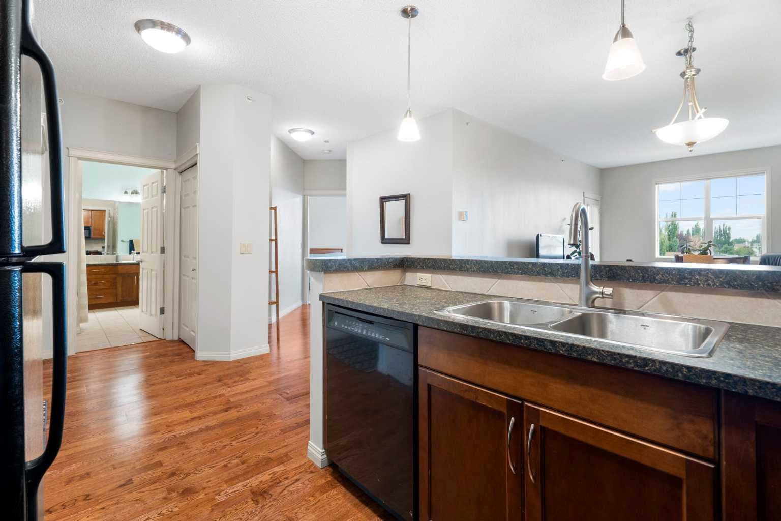 310, 25 Prestwick Drive SE
