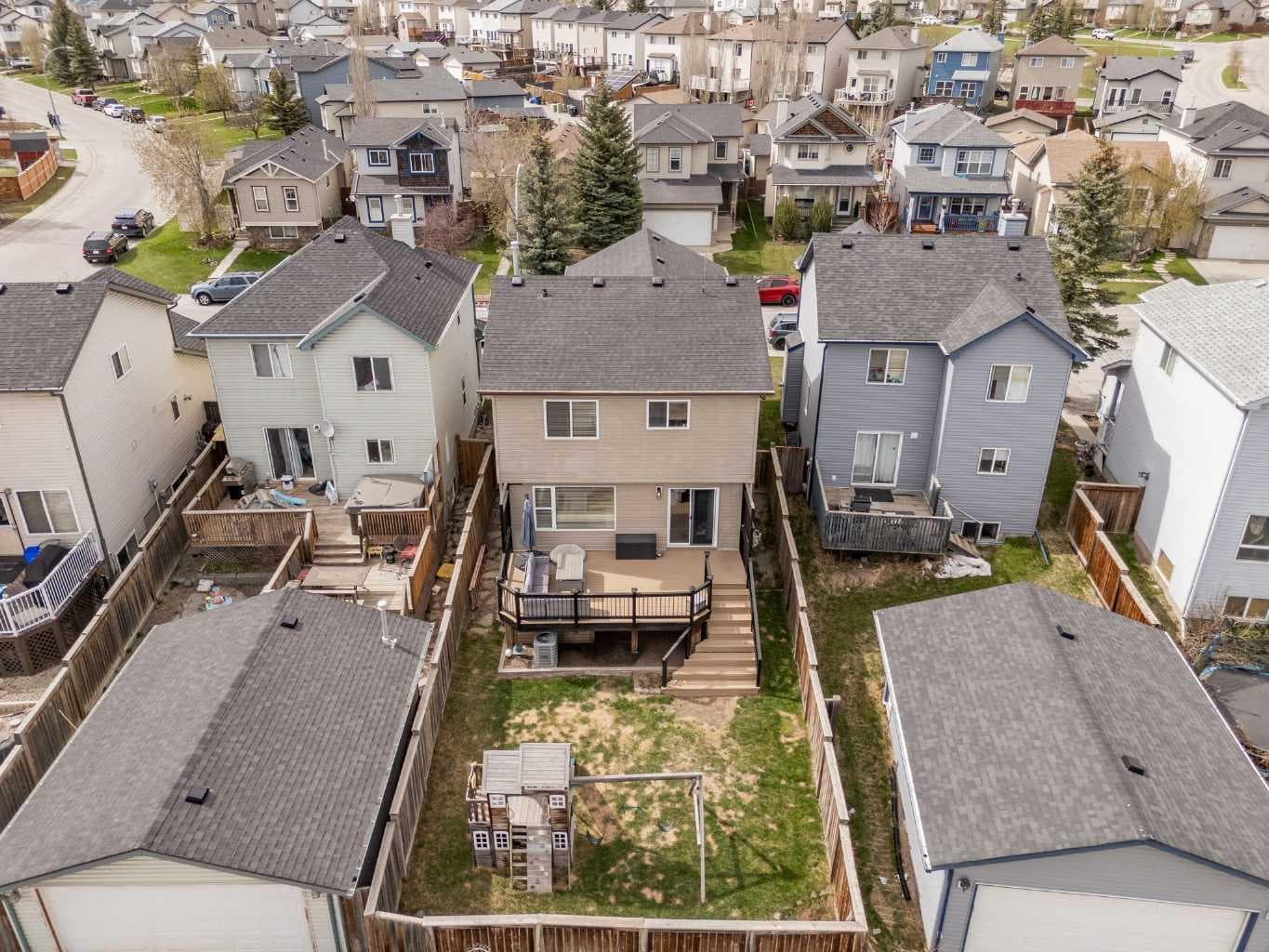 19 Covemeadow Crescent NE