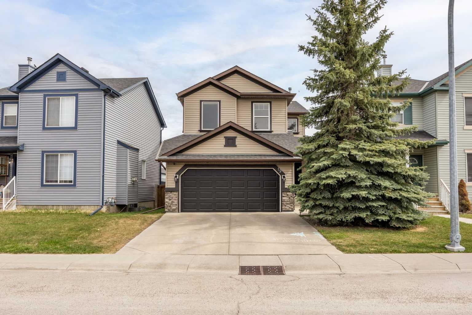 19 Covemeadow Crescent NE