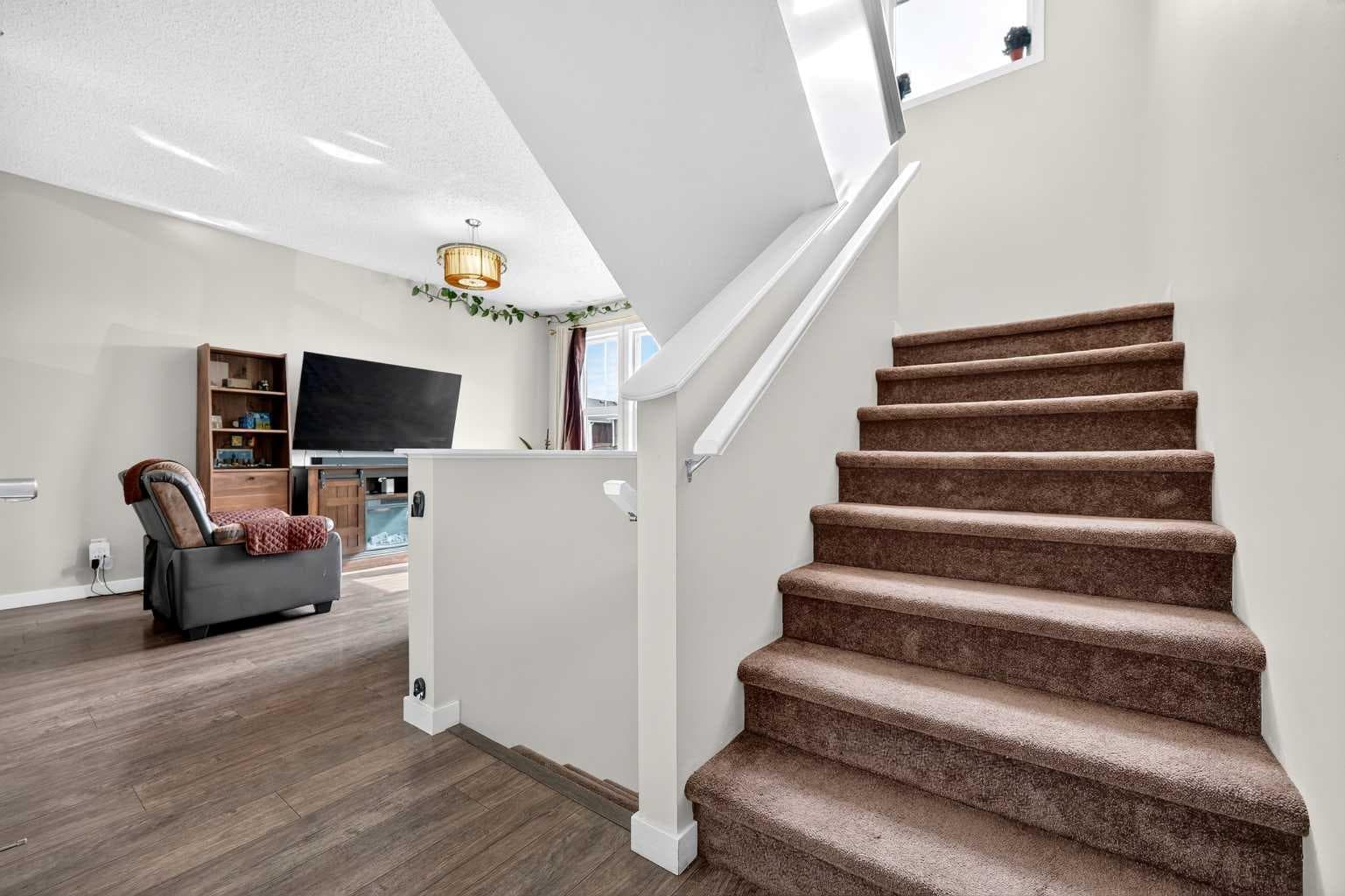 27 Red Embers Lane NE
