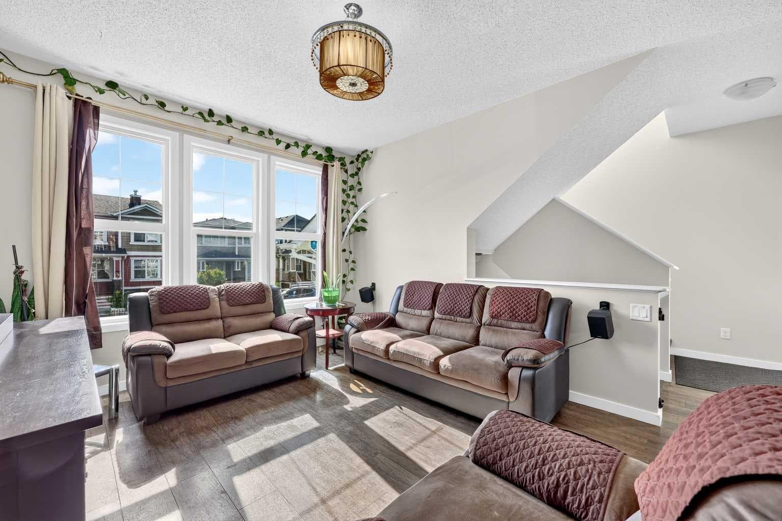 27 Red Embers Lane NE