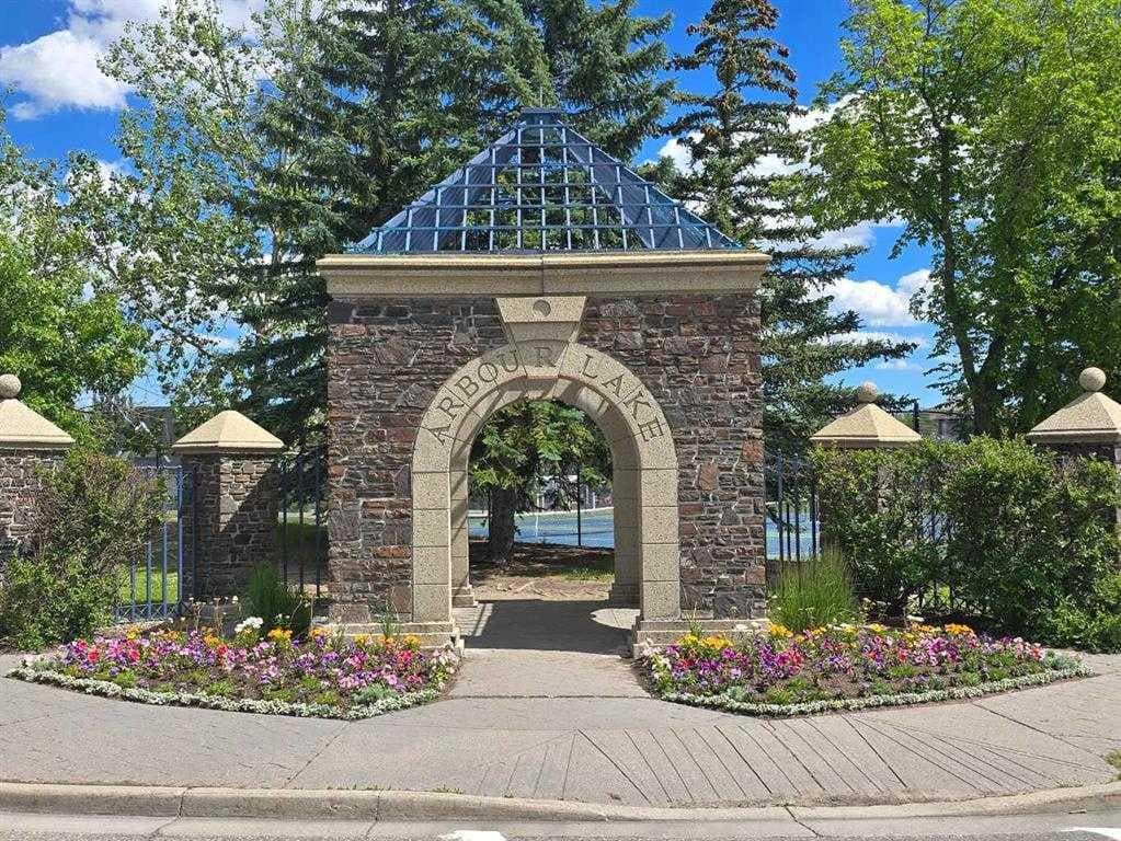 224 Arbour Ridge Way NW