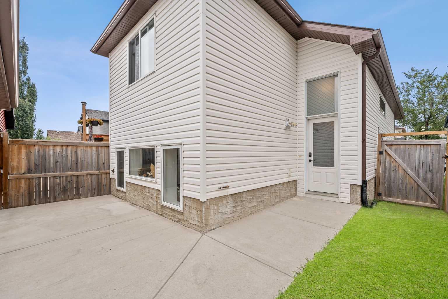 219 New Brighton Landing SE