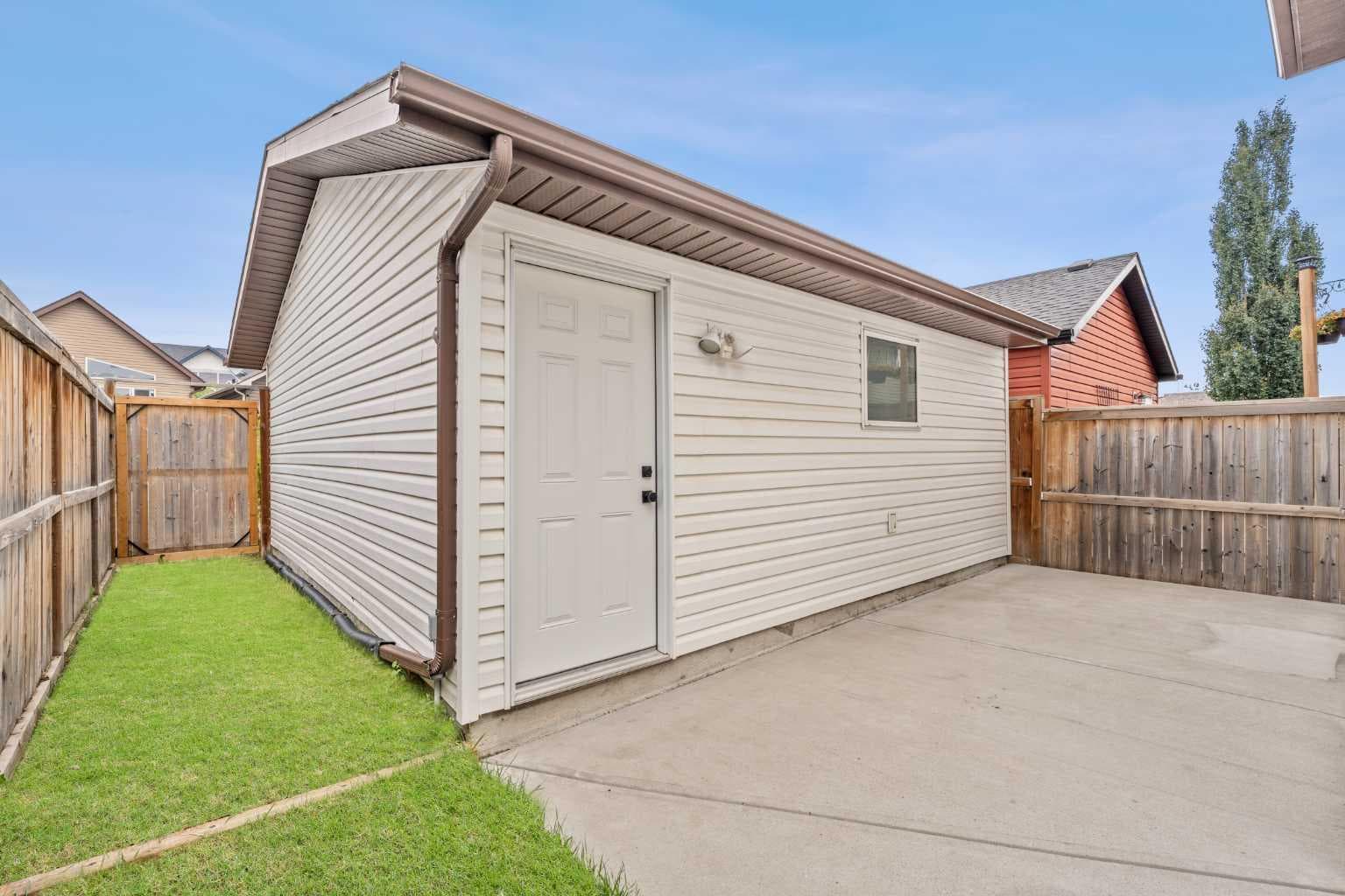 219 New Brighton Landing SE