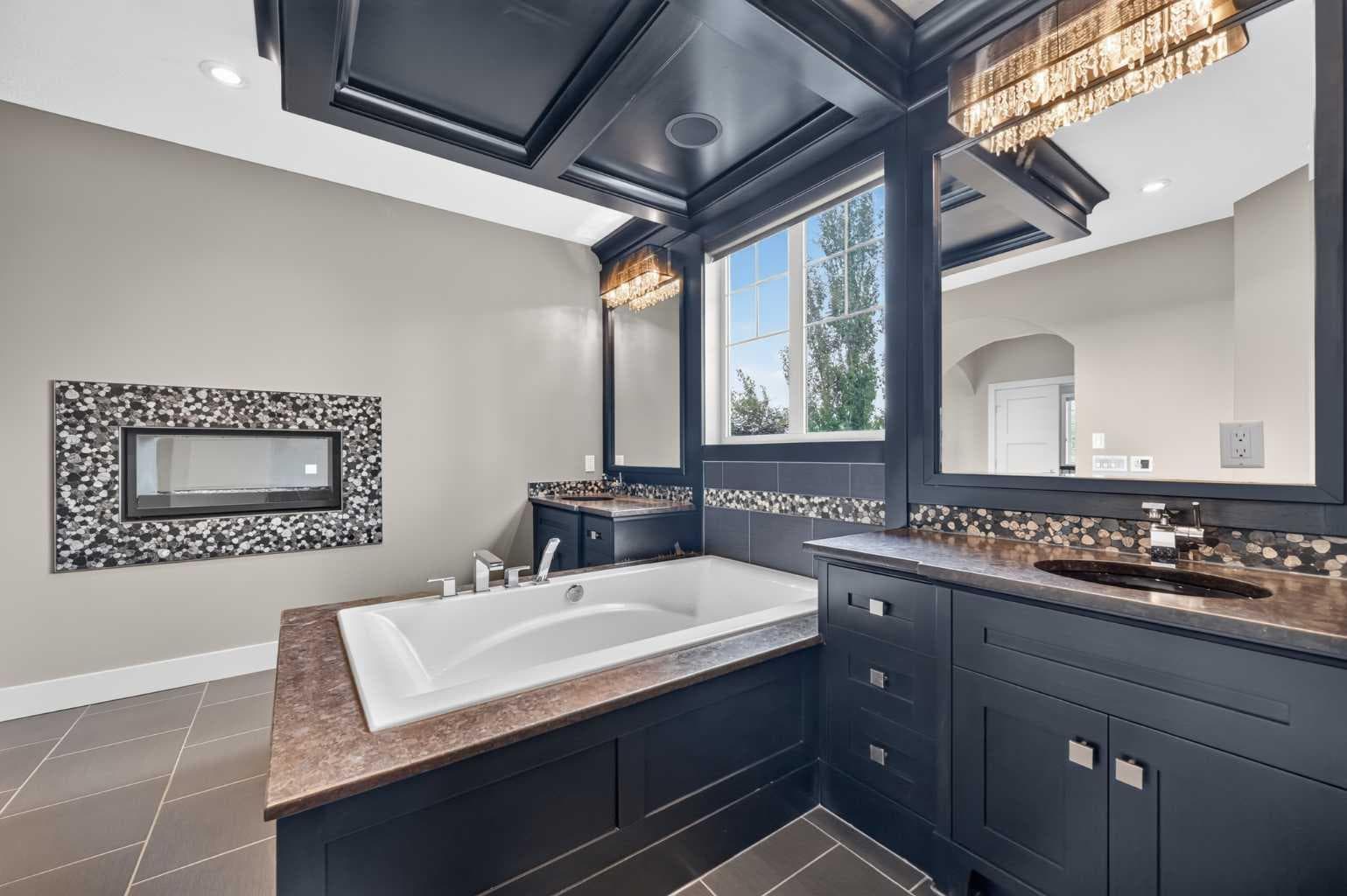 4 Aspen Cliff Close SW