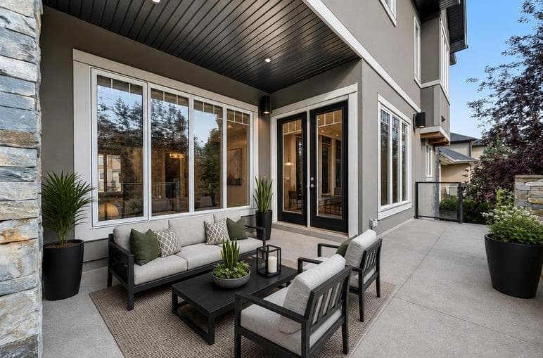 4 Aspen Cliff Close SW